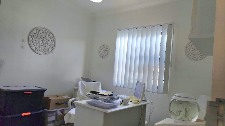 2 Bedroom Property for Sale in Gonubie Eastern Cape